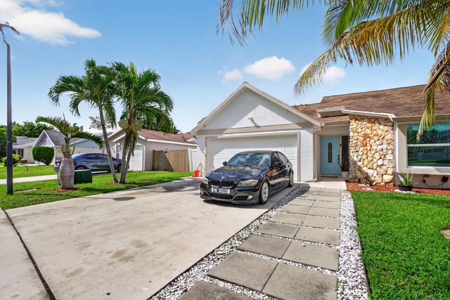 4858 Classic Drive, West Palm Beach, FL 33417