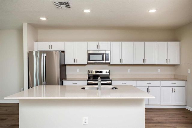 1764 FROGMORE AVENUE, Haines City, FL 33844