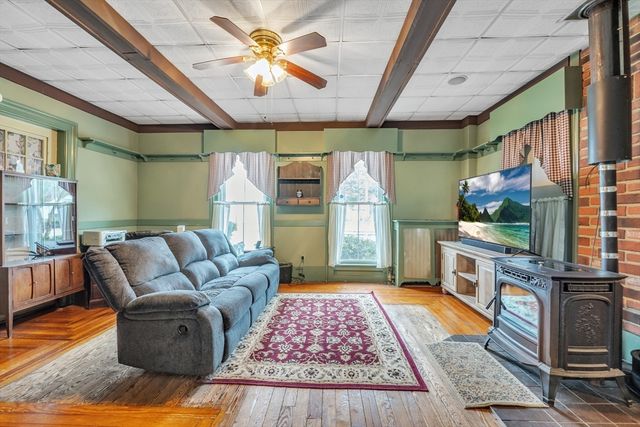 94 South St, Ware, MA 01082