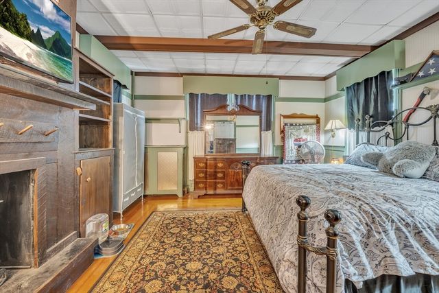 94 South St, Ware, MA 01082