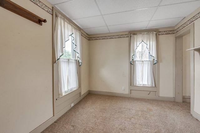 94 South St, Ware, MA 01082