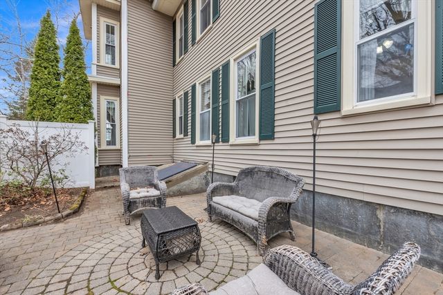 94 South St, Ware, MA 01082