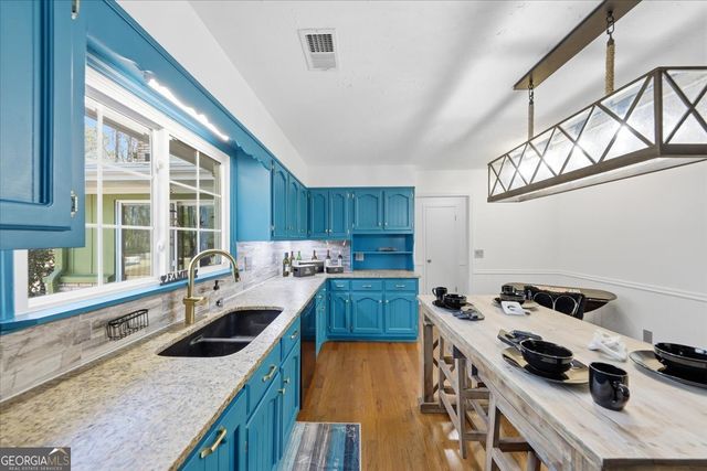 148 Dana Drive, Fayetteville, GA 30215