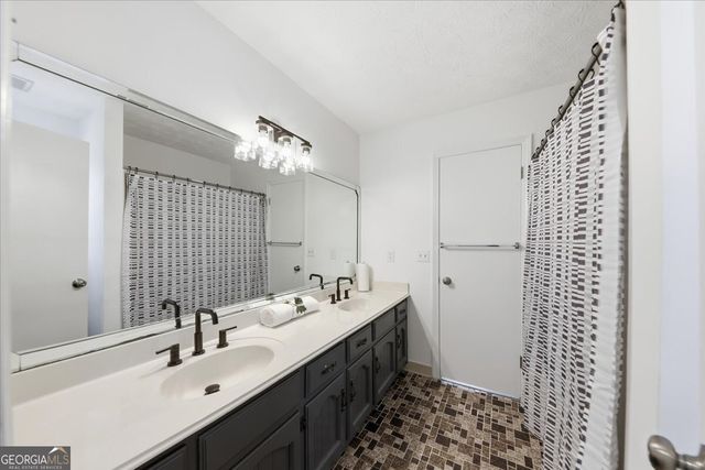 148 Dana Drive, Fayetteville, GA 30215