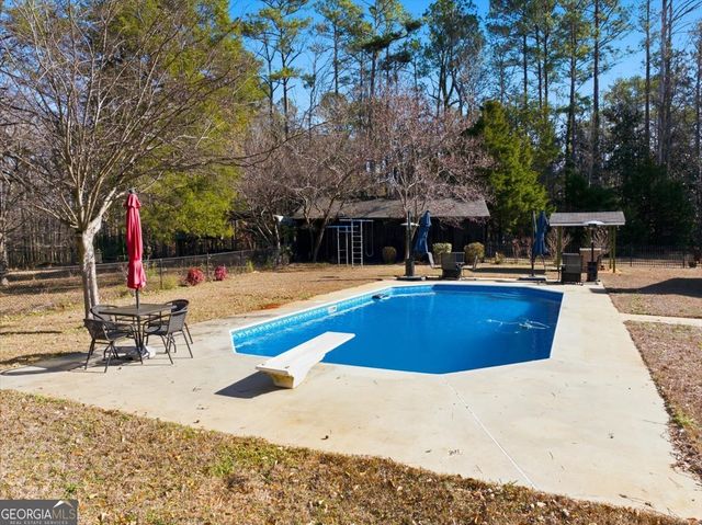 148 Dana Drive, Fayetteville, GA 30215