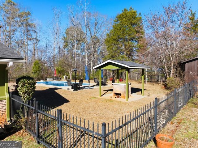 148 Dana Drive, Fayetteville, GA 30215