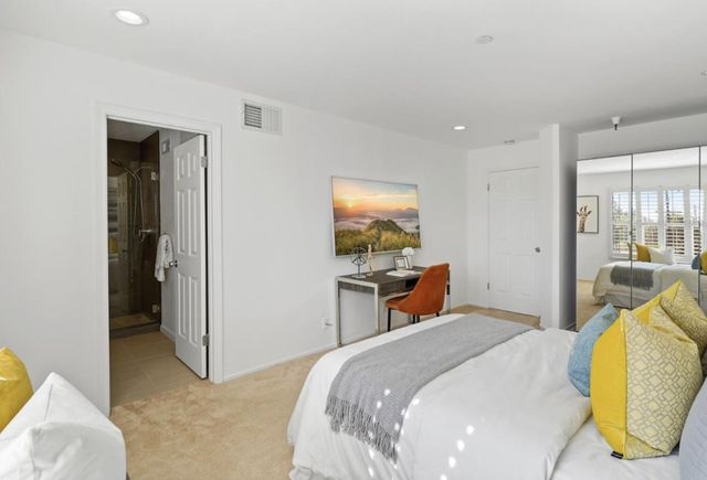 951 La Mesa Terrace A, Sunnyvale, CA 94086