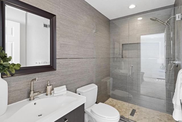951 La Mesa Terrace A, Sunnyvale, CA 94086