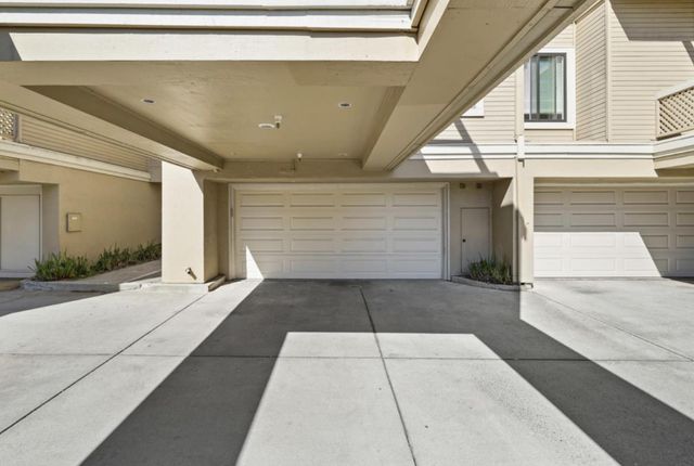 951 La Mesa Terrace A, Sunnyvale, CA 94086