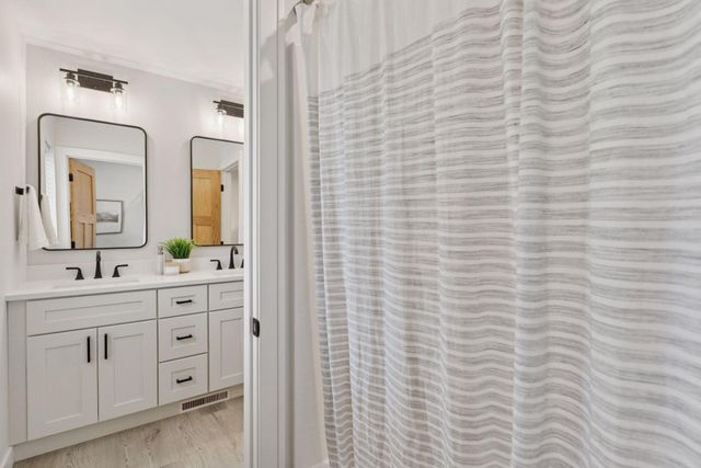 5356 27th Avenue S, Minneapolis, MN 55417