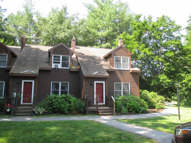 101 Bellamy Woods Road, Dover, NH 03820