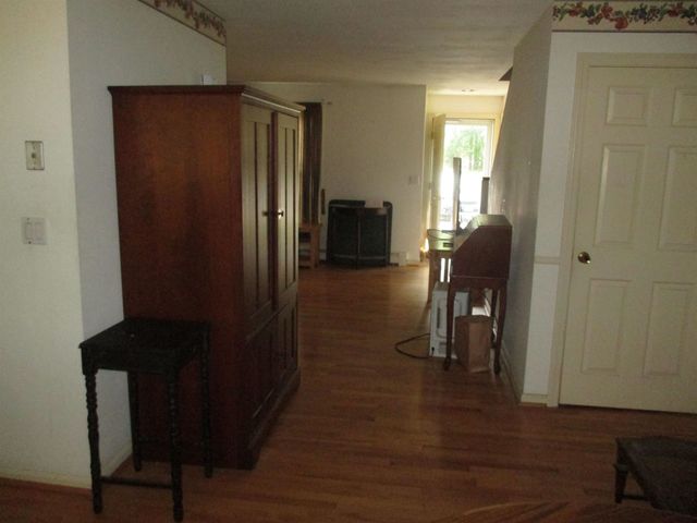 101 Bellamy Woods Road, Dover, NH 03820