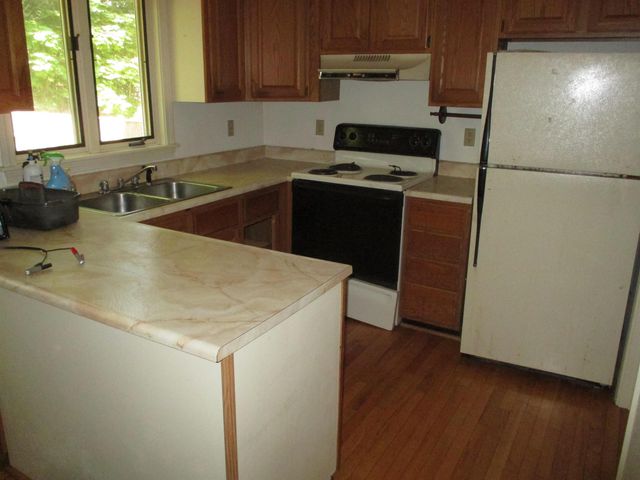 101 Bellamy Woods Road, Dover, NH 03820