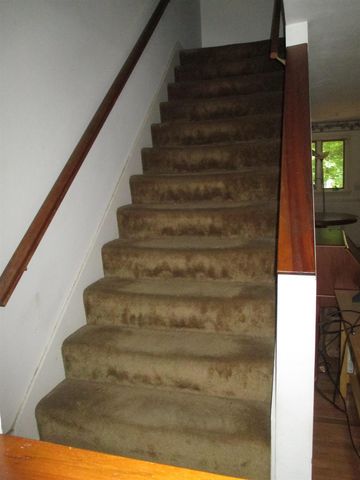 101 Bellamy Woods Road, Dover, NH 03820
