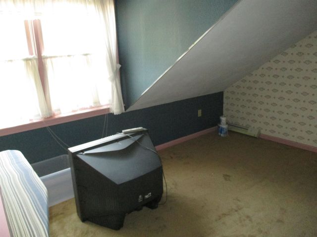 101 Bellamy Woods Road, Dover, NH 03820