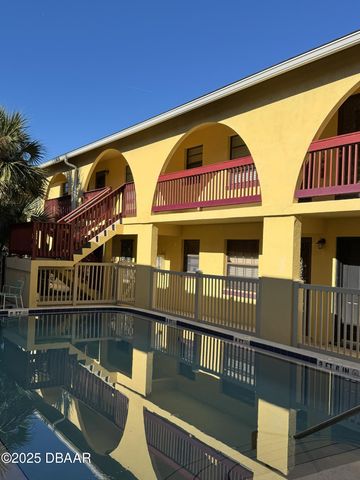 216 Glenview Blvd Apt 102, Daytona Beach, FL 32118