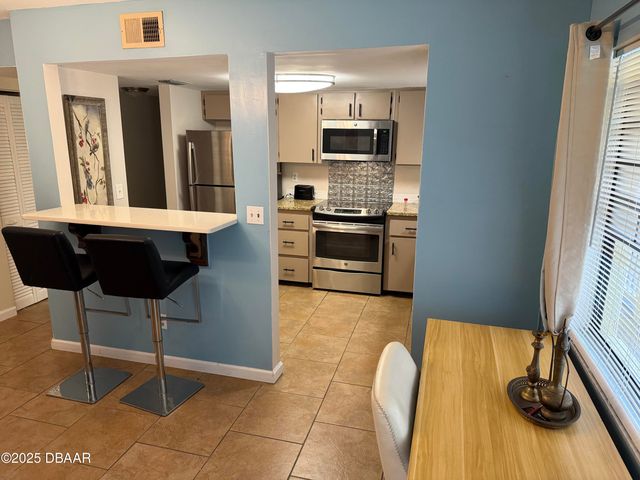 216 Glenview Blvd Apt 102, Daytona Beach, FL 32118