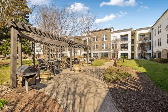 2600 Hillsboro Pike Apt 223, Nashville, TN 37212