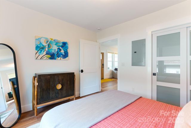 58 Balm Grove Avenue, Asheville, NC 28806