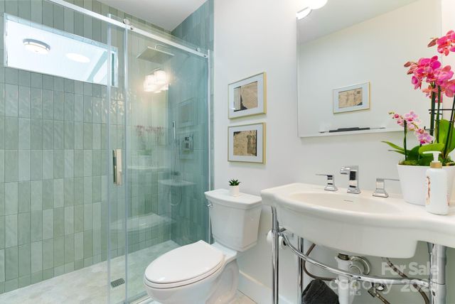 58 Balm Grove Avenue, Asheville, NC 28806