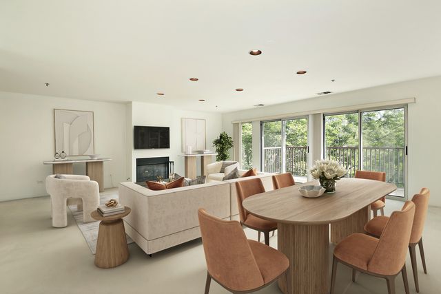 372 Kelburn Road 313, Deerfield, IL 60015