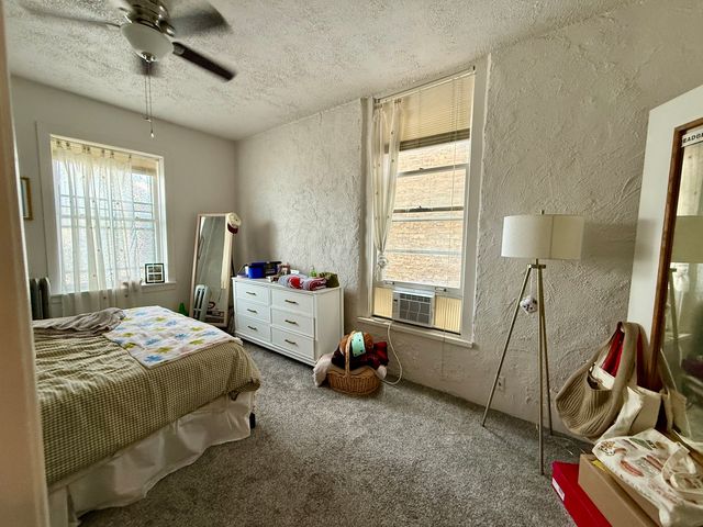 1132 W Addison Street 2, Chicago, IL 60613