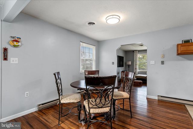 320 BEAUREGARD BLVD, Charles Town, WV 25414