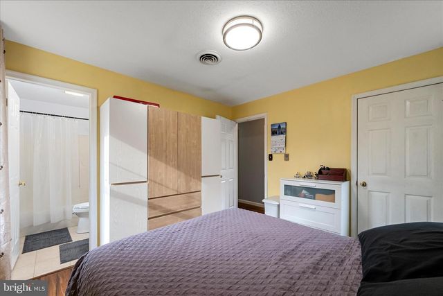 320 BEAUREGARD BLVD, Charles Town, WV 25414