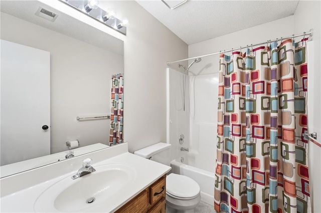 625 SE Shiloh Drive, Lee's Summit, MO 64063