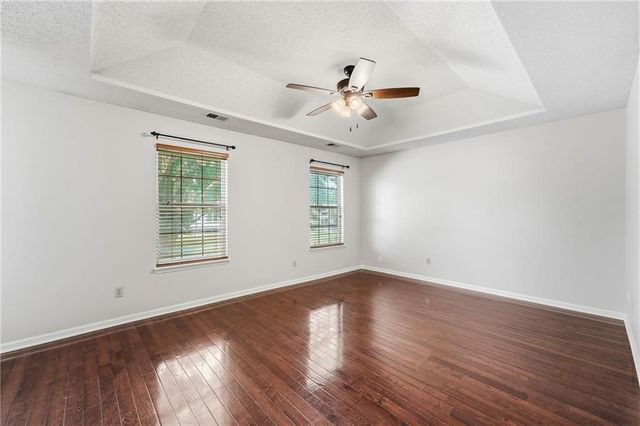 625 SE Shiloh Drive, Lee's Summit, MO 64063