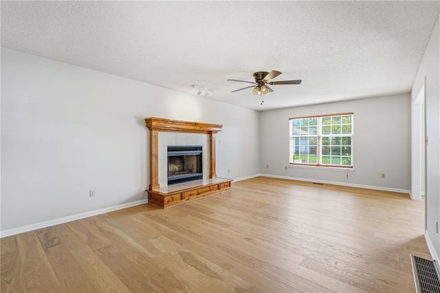 625 SE Shiloh Drive, Lee's Summit, MO 64063