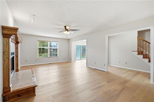 625 SE Shiloh Drive, Lee's Summit, MO 64063