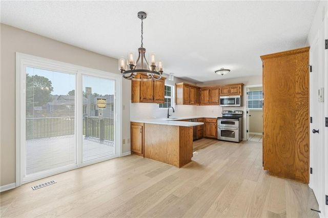 625 SE Shiloh Drive, Lee's Summit, MO 64063
