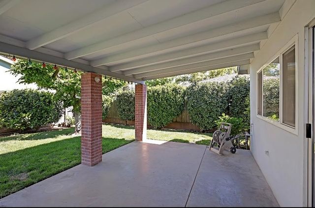 2836 Adirondack Way, Sacramento, CA 95827
