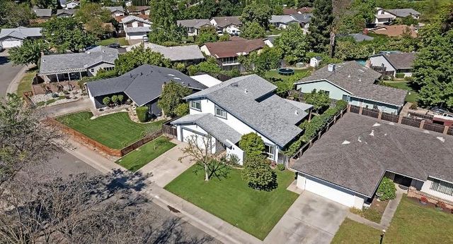 2836 Adirondack Way, Sacramento, CA 95827