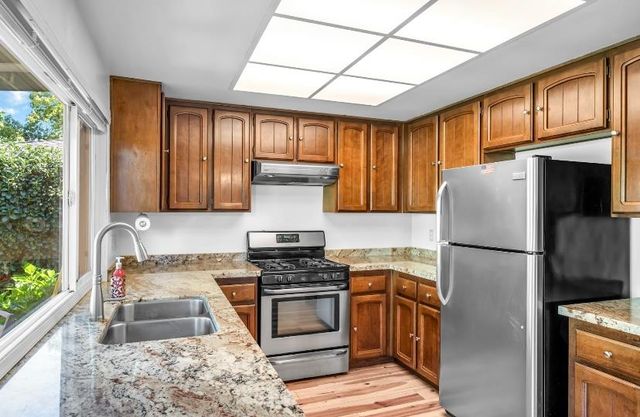 2836 Adirondack Way, Sacramento, CA 95827