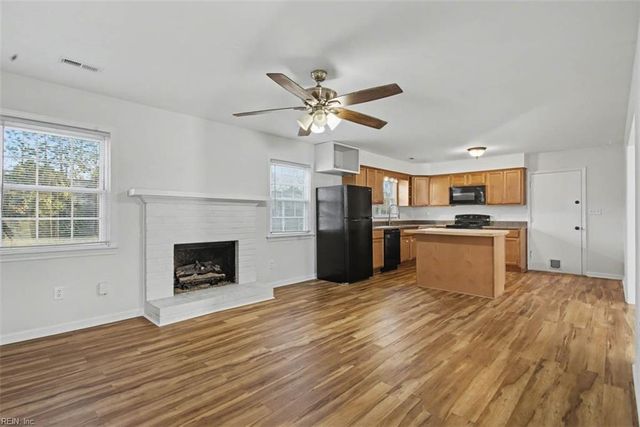 636 Village Green PW, Newport News, VA 23602