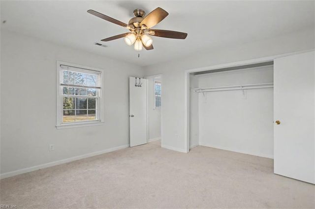 636 Village Green PW, Newport News, VA 23602