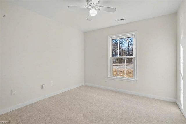 636 Village Green PW, Newport News, VA 23602