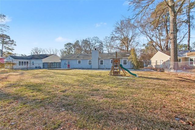 636 Village Green PW, Newport News, VA 23602