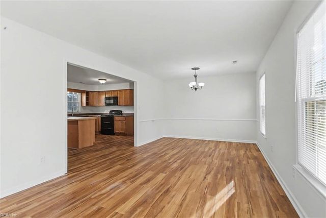 636 Village Green PW, Newport News, VA 23602