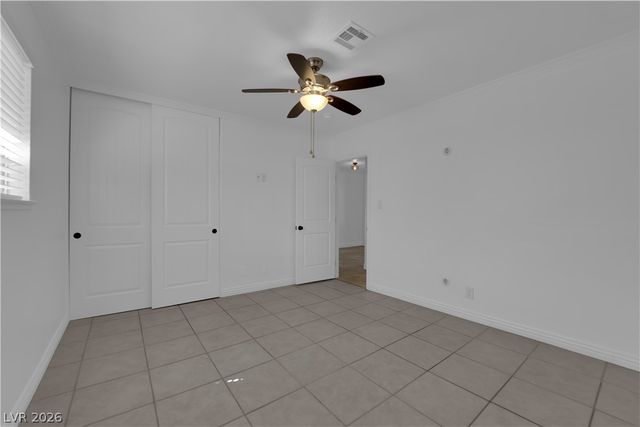 193 Greenbriar Townhouse Way, Las Vegas, NV 89121
