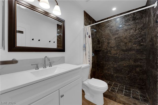 193 Greenbriar Townhouse Way, Las Vegas, NV 89121