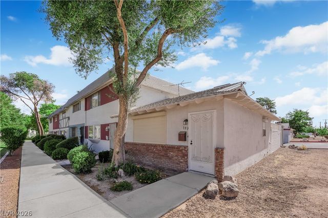 193 Greenbriar Townhouse Way, Las Vegas, NV 89121