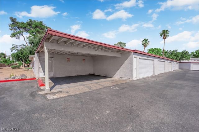193 Greenbriar Townhouse Way, Las Vegas, NV 89121
