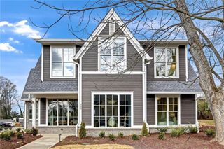 440 Ridgewood NW Avenue, Gainesville, GA 30501