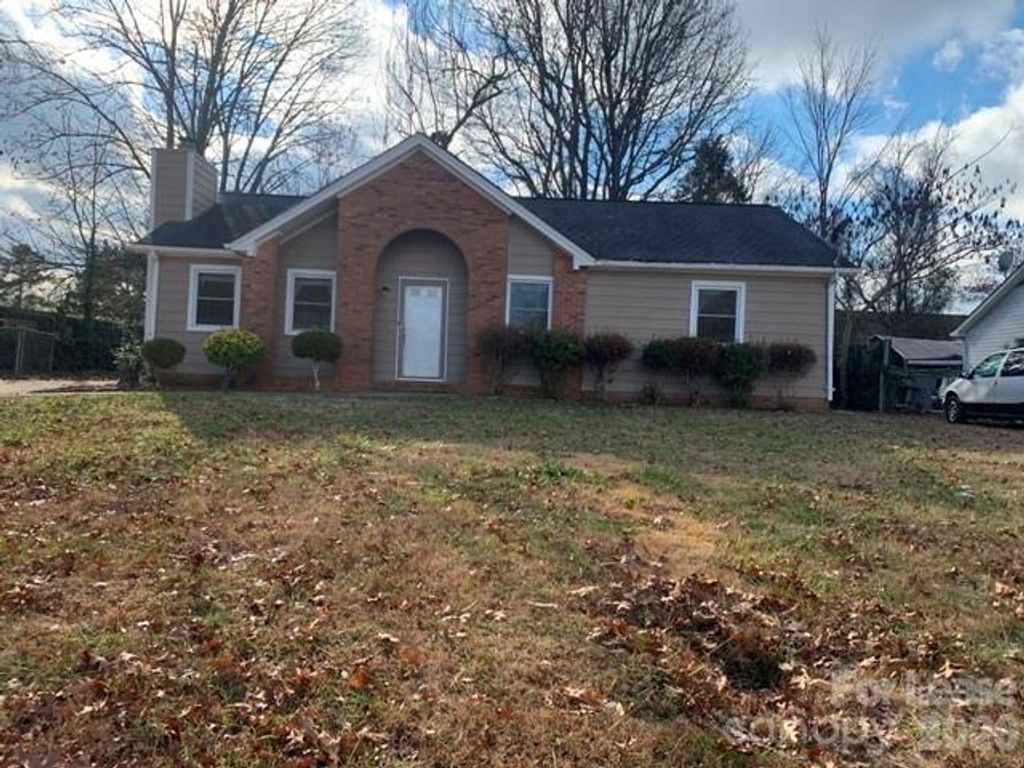 2601 Dion Avenue, Charlotte, NC 28212