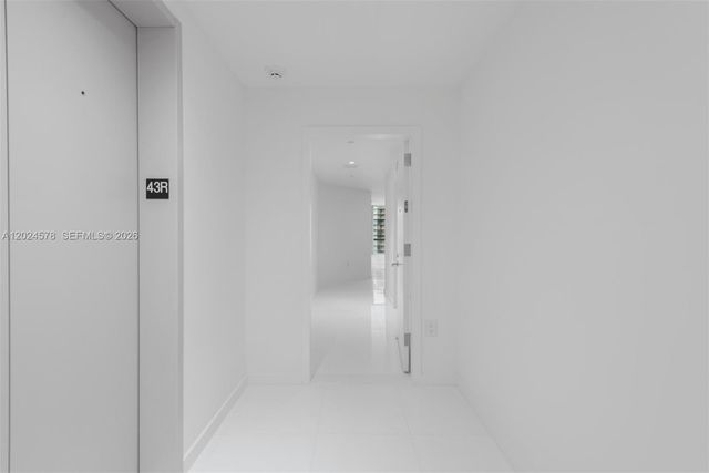 851 NE 1st Ave 4305, Miami, FL 33132