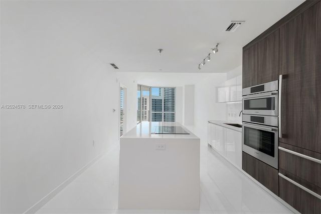 851 NE 1st Ave 4305, Miami, FL 33132