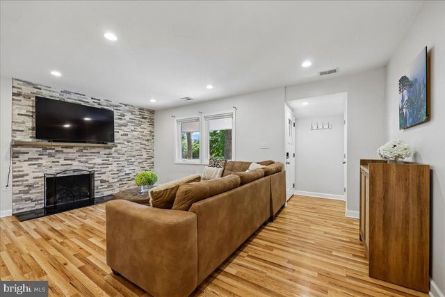 8407 TAHONA DR, Silver Spring, MD 20903